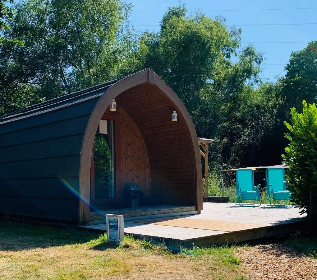 Glamping At Back Of Beyond Touring Park Hotel Saint Leonards Exterior photo